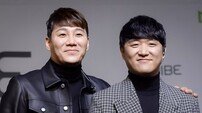 [DA:현장] 메이저나인 “사재기 타산 안 맞아” 해명…페북 만물설은 글쎄 (종합)