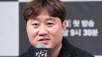 [DA:인터뷰] ‘방법’ 김용완 감독 “조민수 굿 하다 실신…‘잘 나왔나요?’ 되물어 눈물”