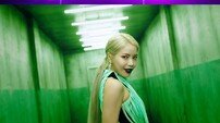 [DA:신곡] 마마무 솔라 ‘뱉어’, 믿듣·믿보 솔로 데뷔…고막에 내린 섹시美
