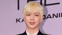 ‘아이돌픽’ 강다니엘, 헤드폰이 잘 어울리는 아이돌 [DA:차트]