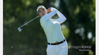 ‘매 홀 파 목표로’ 최운정 선두와 1타 차 공동 2위, 김효주 공동 9위