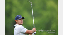 ‘메이저 사냥꾼’ 켑카, PGA 챔피언십 3R 단독 선두 도약 