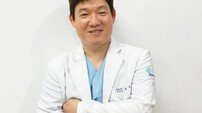 “어깨통증 야기하는 ‘오십견’…방치하지 마세요” [건강 올레길]