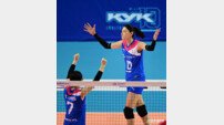 김연경, 짜릿한 서브 득점 [포토]