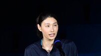 태극마크 내려놓는 날까지 한국배구 걱정하고 격려한 ‘GOAT’ 김연경 [현장리포트] 