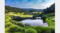 수채화처럼, 호수 위에 떠 있는 그린 ‘사우스 스프링스CC’ [김맹녕의 명문 골프장 탐방]