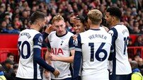 ‘손흥민 결장’ 토트넘, 맨유 3-0 완파→‘8위로 점프’