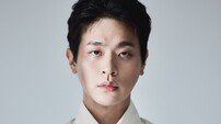 ‘전,란’ 박정민 “강동원 아우라…액션 입 안 다물어져” [DA:인터뷰②]