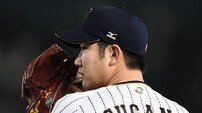 ‘꿈을 좇는’ 日 스가노, ML 진출 임박 ‘LAA 관심 보여’