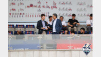 역대 최고 성적에도 바람 잘 날 없는 수원FC…최순호 단장 책임론 ↑