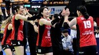 ‘윗물’ 괴롭히는 페퍼-도공-GS…하위팀들의 반란, 봄배구 경쟁 ‘태풍의 눈’으로
