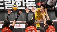 [현장리뷰] ‘나경복 트리플 크라운’ KB손해보험, OK저축은행전 3-0 승리로 5연승 질주!…2위가 보인다!