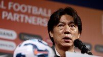 [사커토픽] 홍명보호 관통하는 3대 키워드는? 풀백·골키퍼·군대