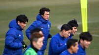 홍명보 감독 ‘대표팀 선수들과 러닝’