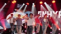 엔하이픈, 美 ‘지미 키멜 라이브!’ 찢었다…‘Loose’ 무대 최초 공개