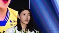 김연경 ‘오랜만에 언니들 봐서 좋아요’