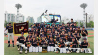 ‘1회 빅이닝·마운드 1자책 합작’ 성남고, 유신고 꺾고 55년 만에 우승 [황금사자기]