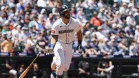 ‘24호’ 롤리, 홈런 단독 선두 ‘64개 청정 홈런왕 페이스’