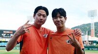 큰 자산 된 ‘고졸 데뷔 선발승’ 기억…황준서·조동욱, 한화 마운드의 현재이자 미래