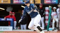 ‘충격 헤드샷’ NC 박건우가 선발 라인업에 돌아왔다…“두 타석만 치고 빠질 것”