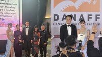 박성웅, 베트남 다낭 아시아 영화제 참석…뜨거운 취재 열기