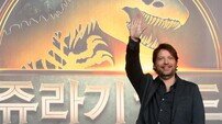 ‘쥬라기 월드’ 감독 “블랙핑크 LA 공연 관람…수천만 팬덤 굉장해”