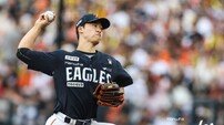 “본인도 기분 좋았을 것” 9월 ERA 0.00…한화 엄상백, 최고의 시나리오는 2015년 두산 니퍼트