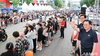 이장우 대전시장, ‘0시 축제’ 3일 차 현장 점검…시민·스태프 격려