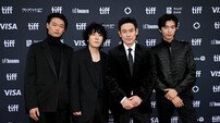 ‘굿뉴스’ 설경구·홍경·카사마츠 쇼, 토론토영화제 뜨겁게 달궜다