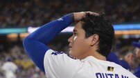 외야수 오타니, 4년 만에 볼 수 있다?…선수는 의지 활활, 감독은 절레절레