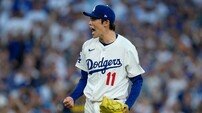 6주 전까지 트리플A서 뛰던 日 특급의 대반전…다저스 ‘신의 한 수’ 사사키 마무리 기용