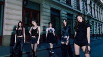 ITZY, 새 앨범 ‘TUNNEL VISION’ 콘셉트 포토 공개… 도회적 시크미 폭발