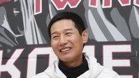 ‘선발 운영 변수’ LG 염경엽 감독 “치리노스 4차전도 못 나갈 몸은 아니다”