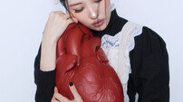 선미, 첫 정규앨범 ‘HEART MAID’ 오늘(5일) 발매