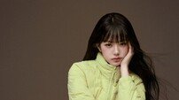 아이유·장원영·고윤정의 ‘경량 패딩’ 따라입어볼까