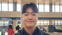 1년 만에 청소년 대표팀→성인 대표팀…정우주 “무게감 달라, 책임감 느낀다” [SD 김포공항 인터뷰]