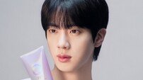 ‘광고 물리법칙’, 방탄소년단 진이 입으면 팔린다