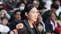 “확실히 개막전은 쉽지 않아” 부담 이겨낸 승리, 더 단단해질 BNK 약속한 박정은 감독 [SD 사직 인터뷰]