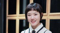 ‘한란’ 김향기 “6살 아역과 모녀 호흡…내 6살 데뷔 시절 생각나”[인터뷰]