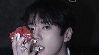 이준영, 케이크 크림칠에도 강렬 눈빛…창간호 커버 장식 [화보]