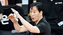 ‘봄 배구 청부사’ 신영철 감독, ‘V리그 사상 첫 300승’ 대위업