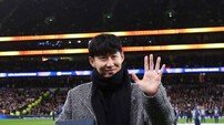 ‘컴백홈’ 손흥민,“엄청난 10년…떠난 절 잊지마세요”…‘캡틴 버프’ 토트넘, UCL 프라하 3-0 격파