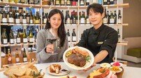 현대백화점, “와인웍스서 육즙 가득한 신메뉴 만나요”
