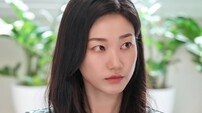 하윤경 왕언니 됐다… 박신혜와 특급 케미 (언더커버 미쓰홍)