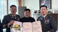 육군 50사단 경주대대, 6·25 참전용사 유가족에 화랑무공훈장 전수