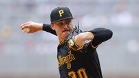 ‘사이영상 괴물 투수’ 스킨스 압박 못이긴 피츠버그 ‘하는 시늉만?’