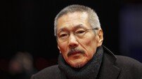 홍상수 감독, 신작 ‘그녀가 돌아온 날’로 또 베를린영화제 초청…13번째 입성