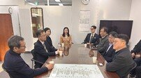 김홍규 강릉시장, 국토부 강릉출신 공직자들과 한 자리에