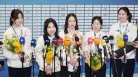 “연예인 체험하는 기분” 엄청난 관심 속 금의환향한 쇼트트랙대표팀, 2관왕 김길리는 ‘슈퍼카’ 의전 [현장리포트]