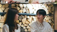 한지민♥박성훈, 핑크빛 소개팅→한 방에 ‘쎄한 분위기’ (미혼남녀)
